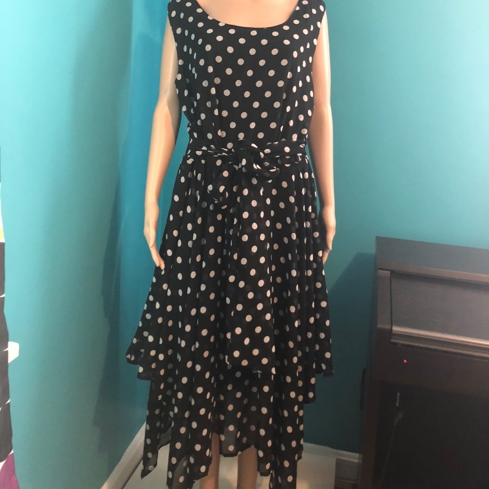 Black & White PolkaDot dress Asymmetrical  Sz 1X